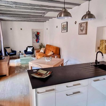 Appartement De Charme Au Coeur De La Vieille Ville Annecy Exterior foto
